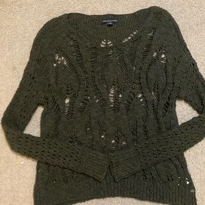 American Eagle green crew neck